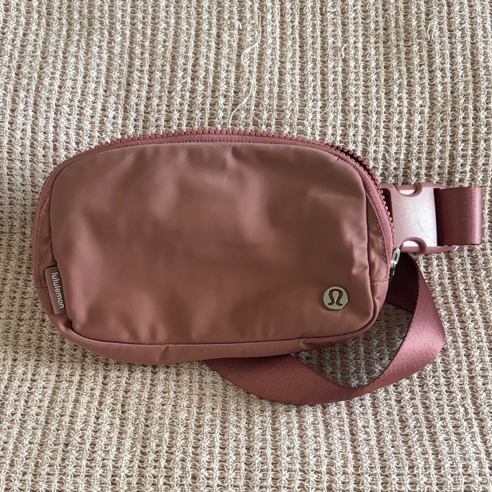 Lululemon Brown Belt Bag 1L
